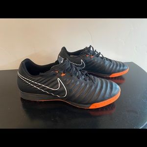 Nike Liguria Tiempo